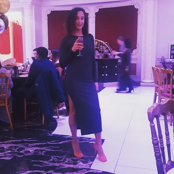 Shoes - Picture 2 of 4